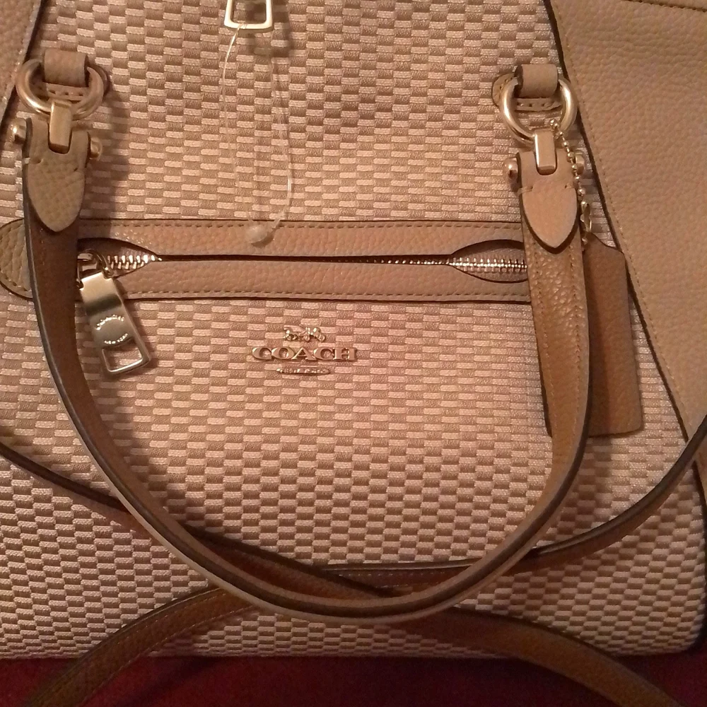 NEW Coach Prairie       Tan/Cream Satchel and Crossbody - Picture 9 of 15